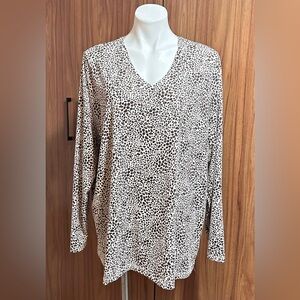 Lands End Animal Print V-Neck Long Sleeve Cotton Top Relaxed Fit 2X (20W-22W)